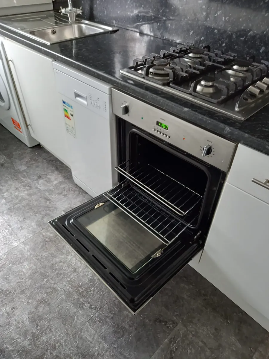 Oven racks and door glass degreased